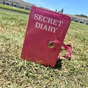 NWT Guess my secrets sparkle lock kitschy diary crossbody